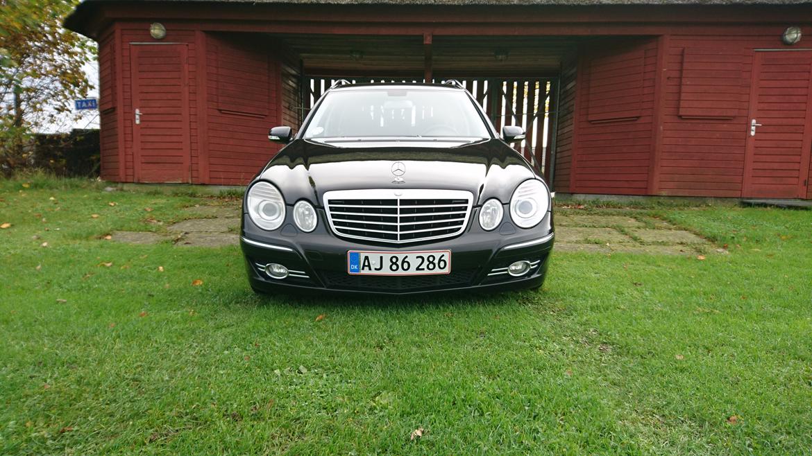 Mercedes Benz E320 avantgarde R.I.P. billede 1