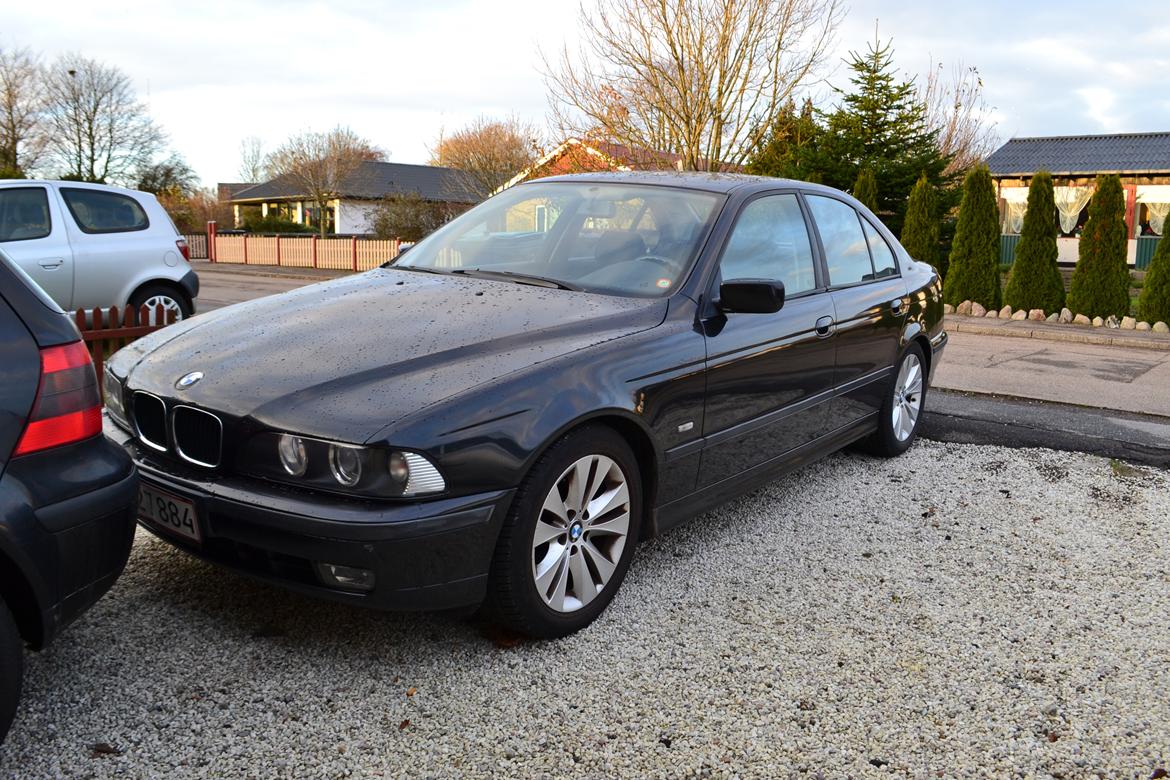 BMW 523i billede 2