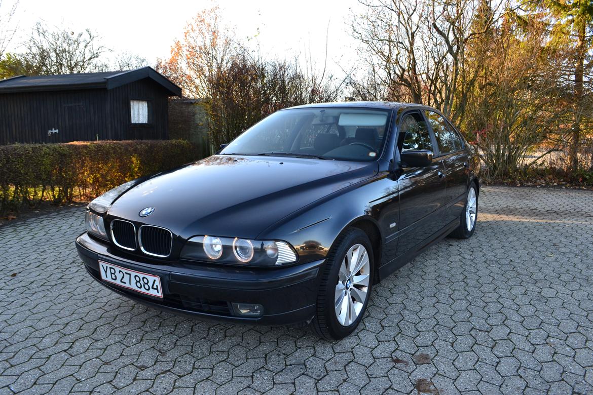 BMW 523i billede 1