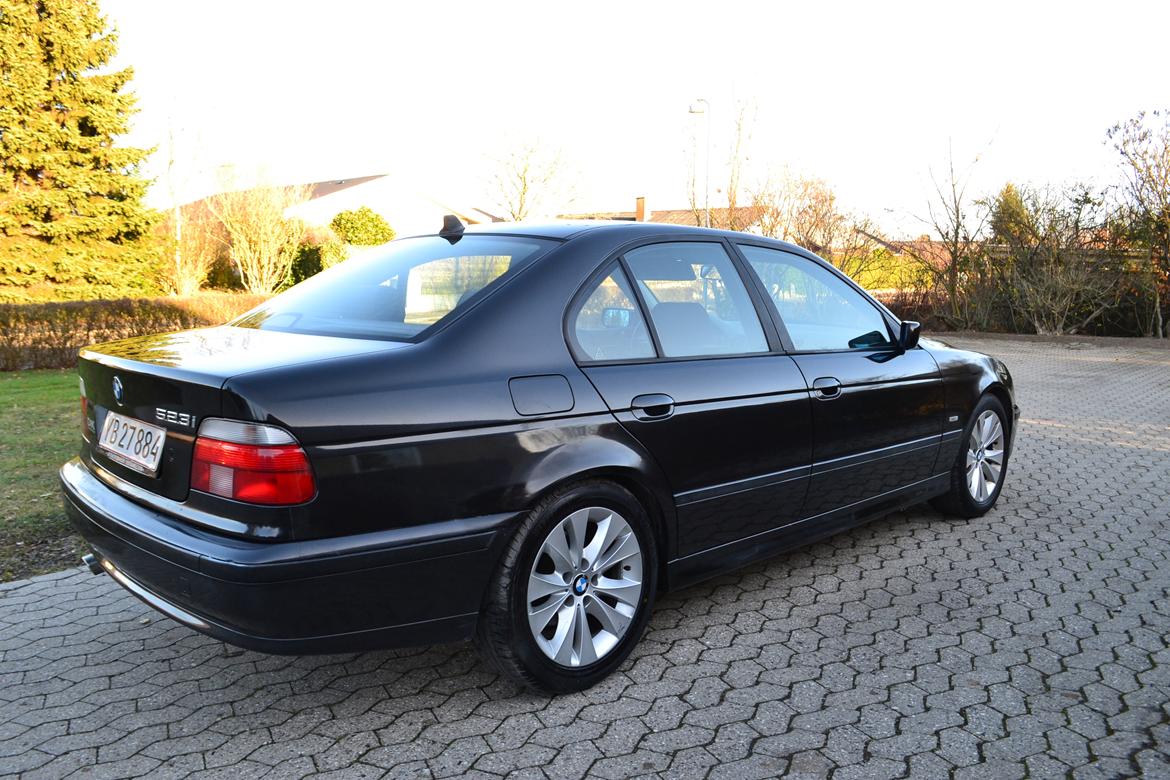 BMW 523i billede 10
