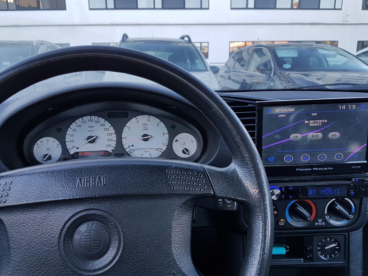 BMW E36 320i billede 2