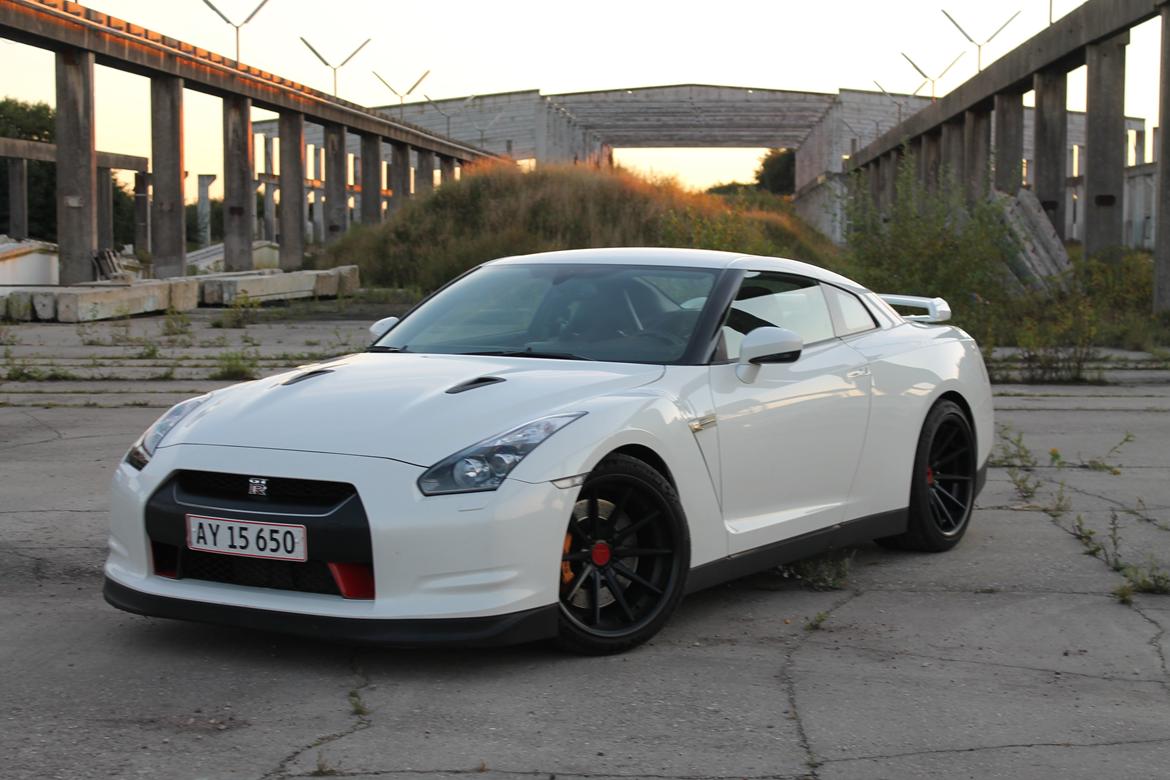 Nissan GT-R  billede 1