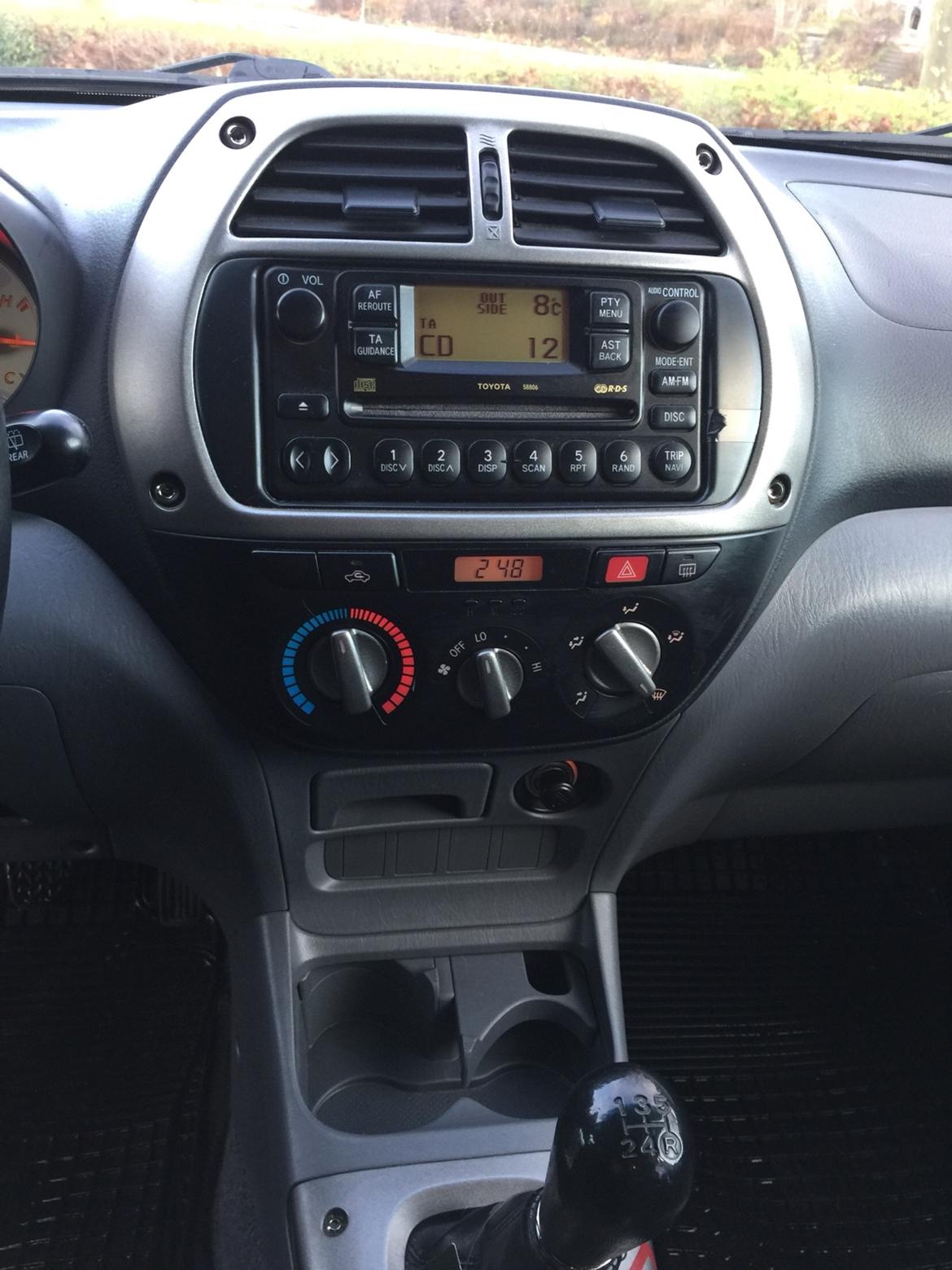 Toyota RAV4 2,0 D-4D 4X4 5d VAN ( SOLGT ) billede 11