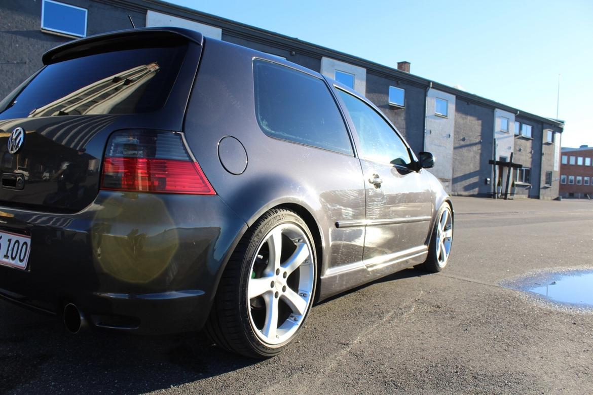 VW Golf 4 ( Tidl. bil/første bil) billede 5