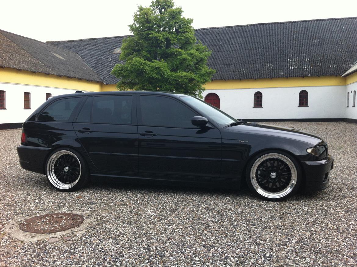 BMW E46 330D billede 1