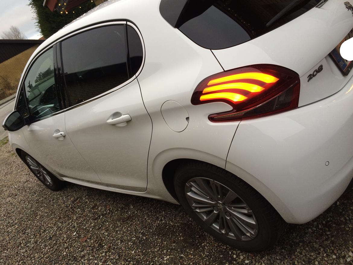 Peugeot 208 Allure billede 3