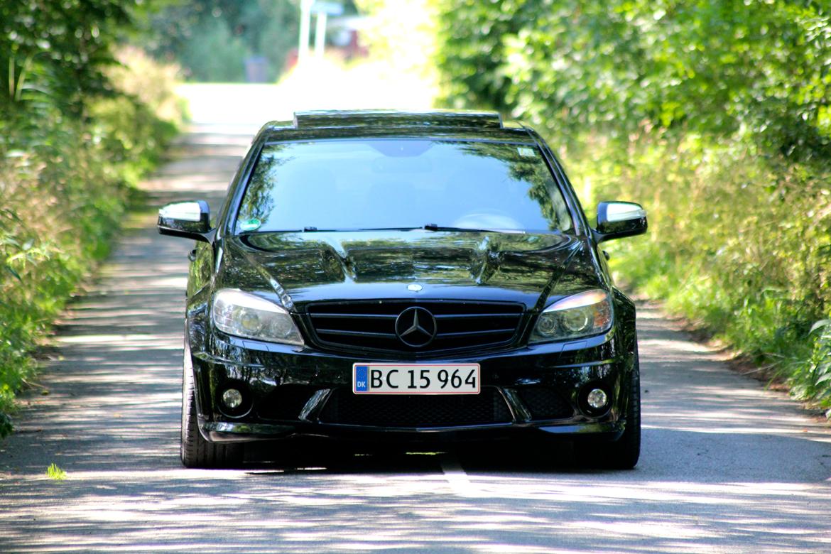 Mercedes Benz C63 AMG billede 15