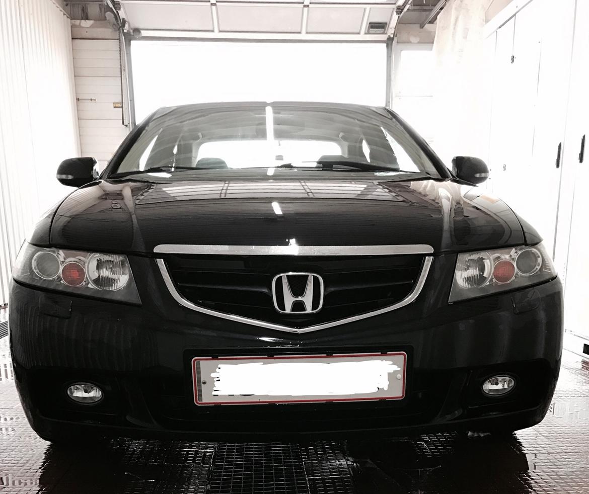 Honda Accord 4-dørs Sedan billede 1
