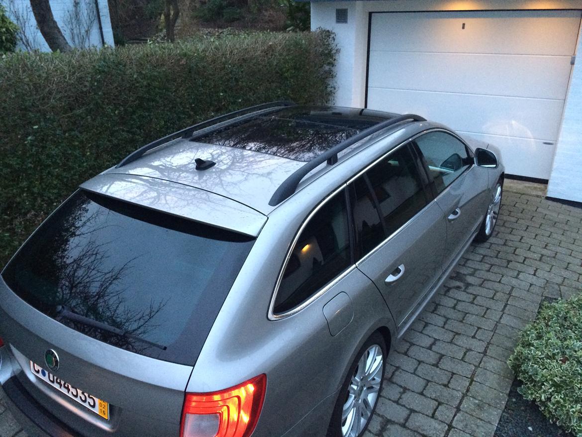 Skoda Superb Combi - Glastaget giver en helt exeptionel oplevelse billede 15