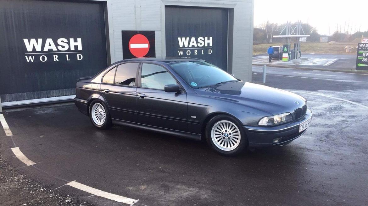 BMW E39 - 528 - Række 6 billede 10