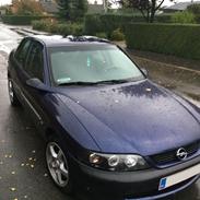 Opel Vectra B 1.6i 16V Sedan