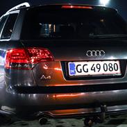 Audi A4 1.8T S-Line Avant