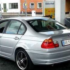 BMW 318i E46