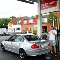 BMW 318i E46