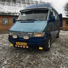 Mercedes Benz Sprinter lang model