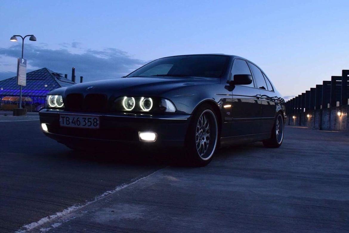 BMW E39 - 528 - Række 6 billede 13