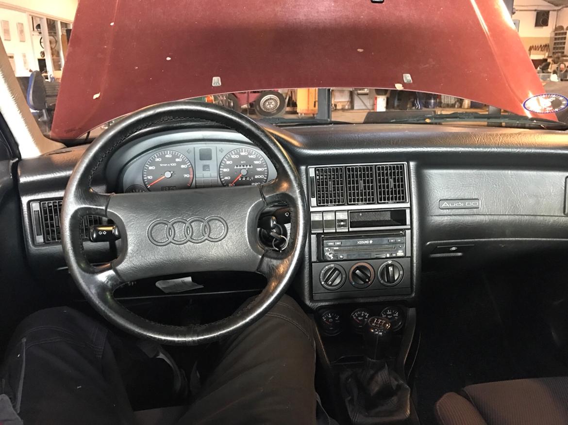 Audi 80 2.0E 1989 billede 9