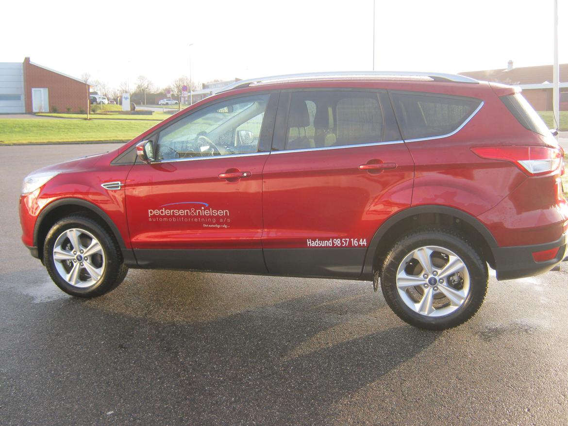 Ford Kuga 1,5 EcoBoost Titanium SOLGT billede 3