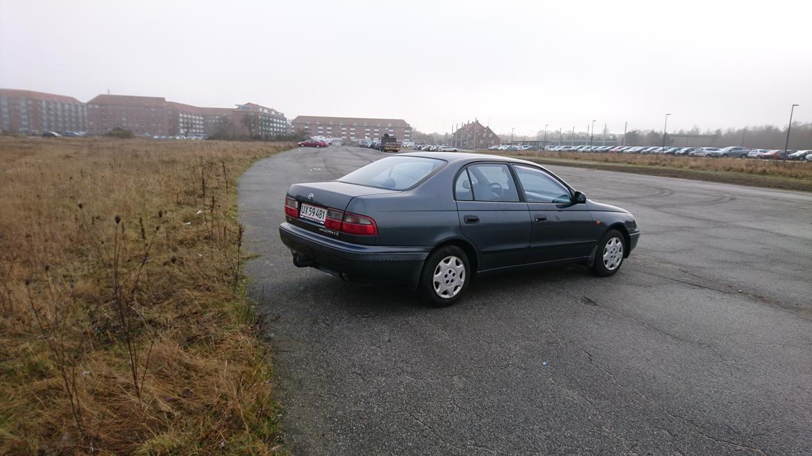 Toyota Carina e billede 8