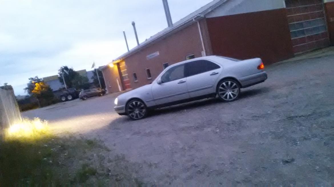 Mercedes Benz W210 E290  billede 8