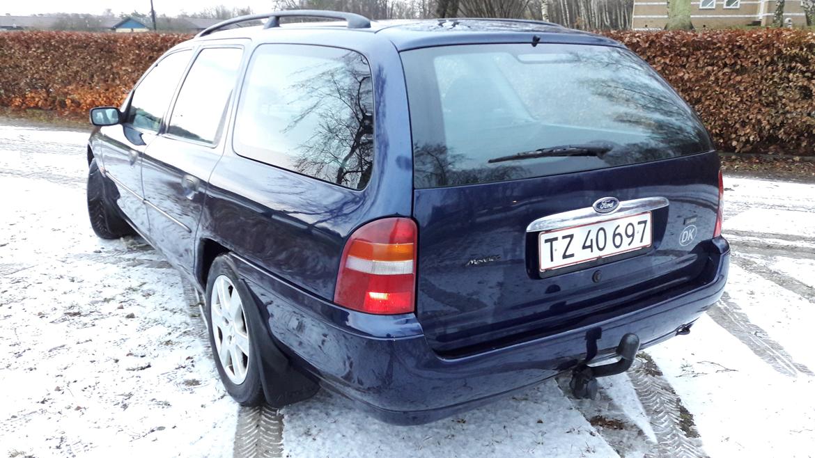 Ford Mondeo 1.8 16v St.car SOLGT billede 6