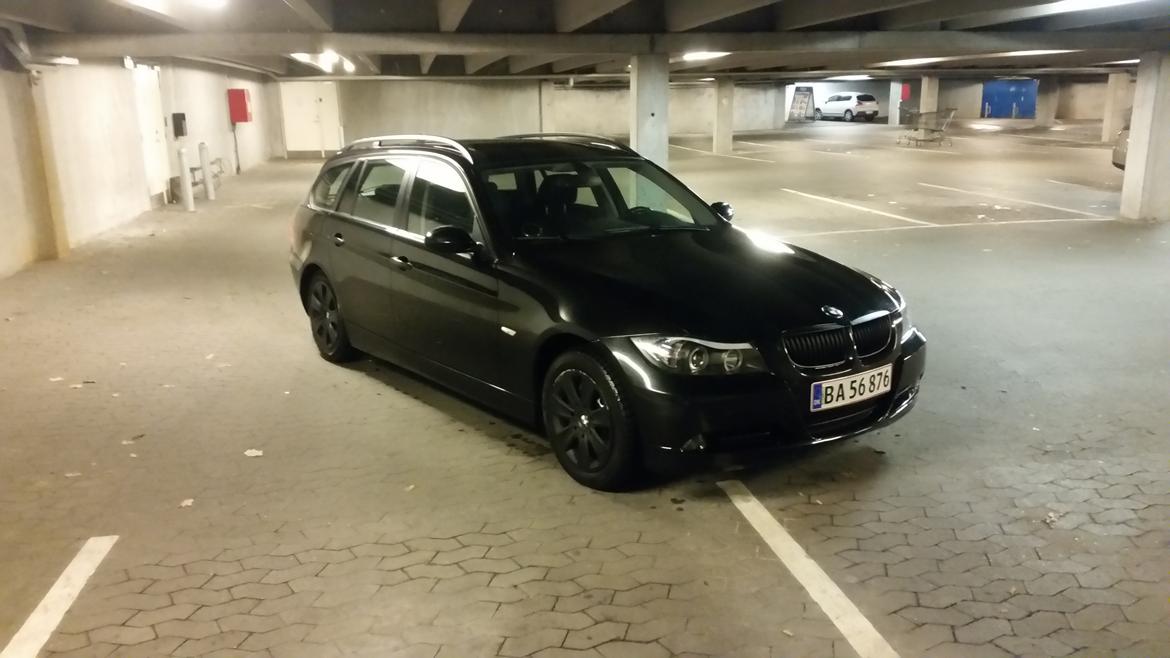 BMW 320i E91 Touring billede 3