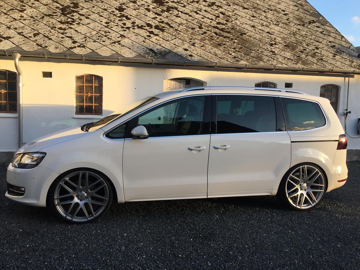 VW Sharan 7N Highline - Alpine Freestyle og 22" :)  - På 22" Caribien 9" brede hele vejen rundt. billede 8