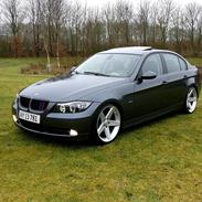 BMW E90 318D