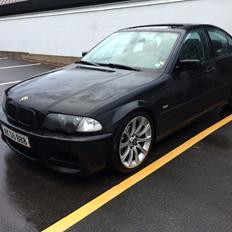 BMW 318i