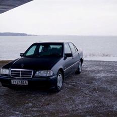 Mercedes Benz C200 Elegance