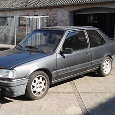 Peugeot 309 GTI 16v