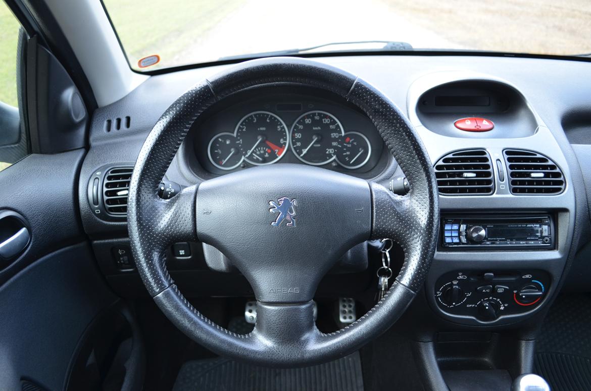 Peugeot 206 1.4 billede 9
