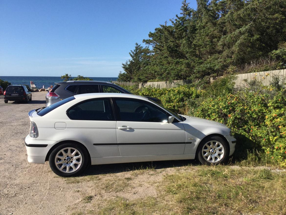 BMW 320td Compact billede 1