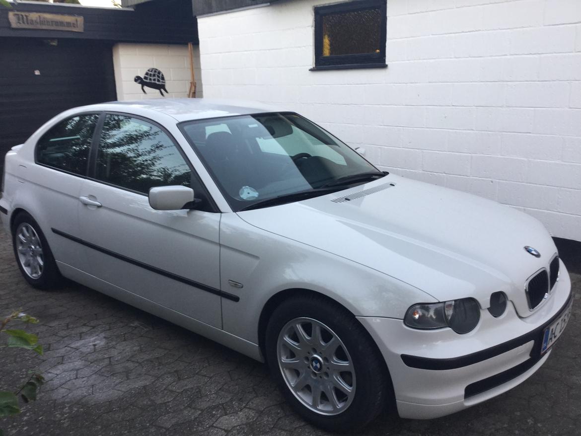 BMW 320td Compact billede 4