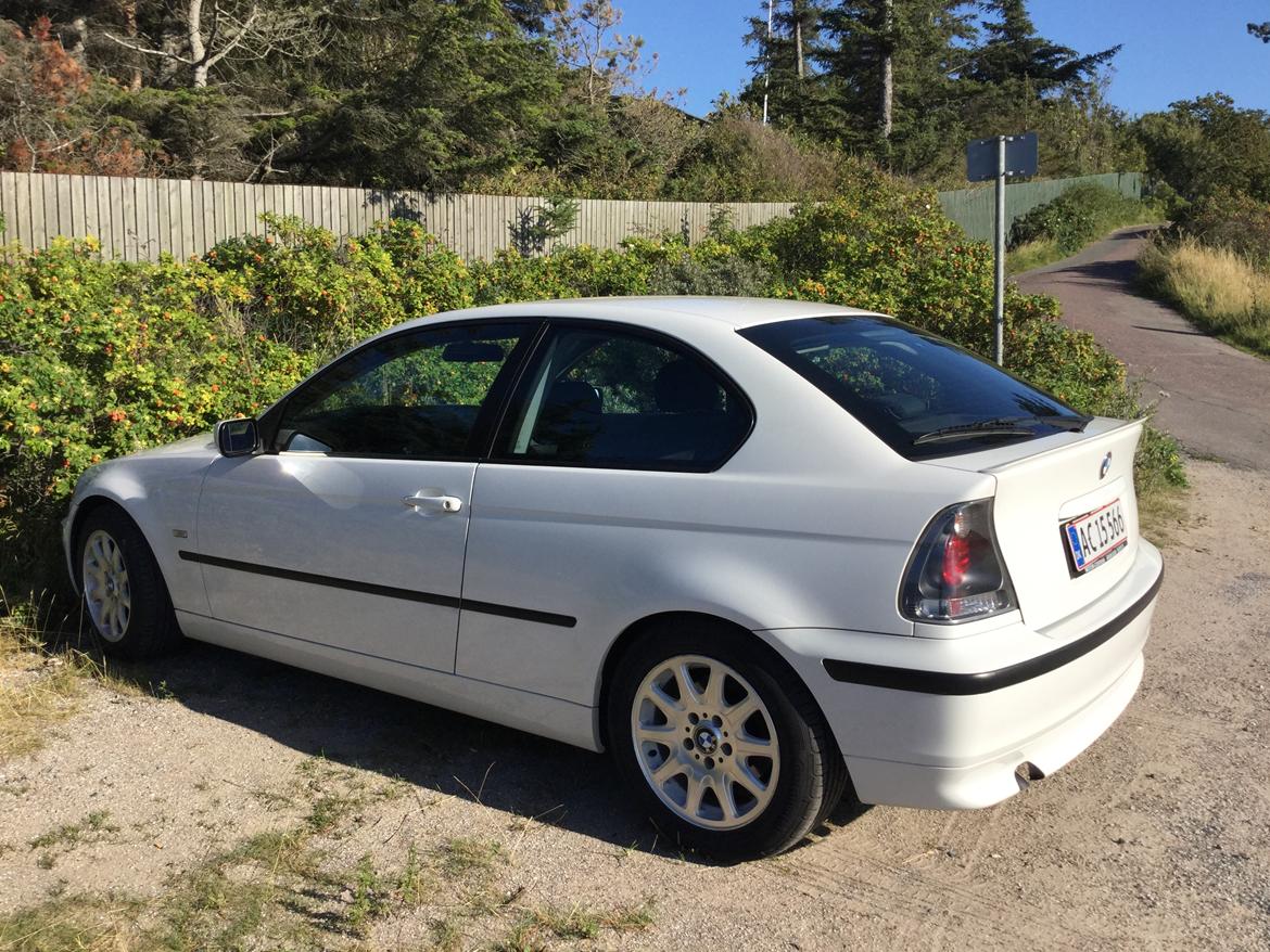 BMW 320td Compact billede 5