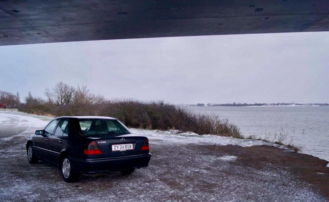 Mercedes Benz C200 Elegance - Kan se at jeg har glemt at pusse min linse inde jeg tog billederne Beklager.  billede 5