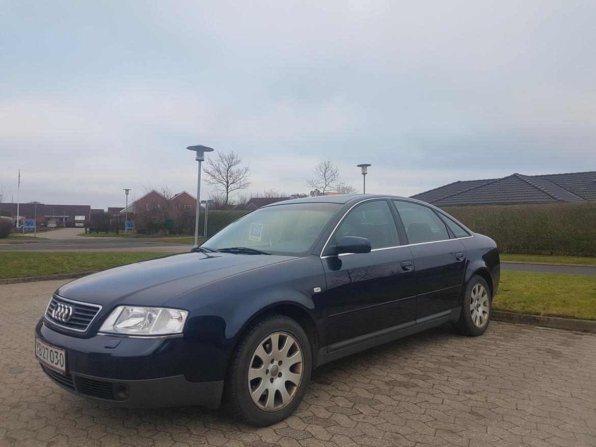 Audi A6 LIMOUSINE 2,4 billede 1