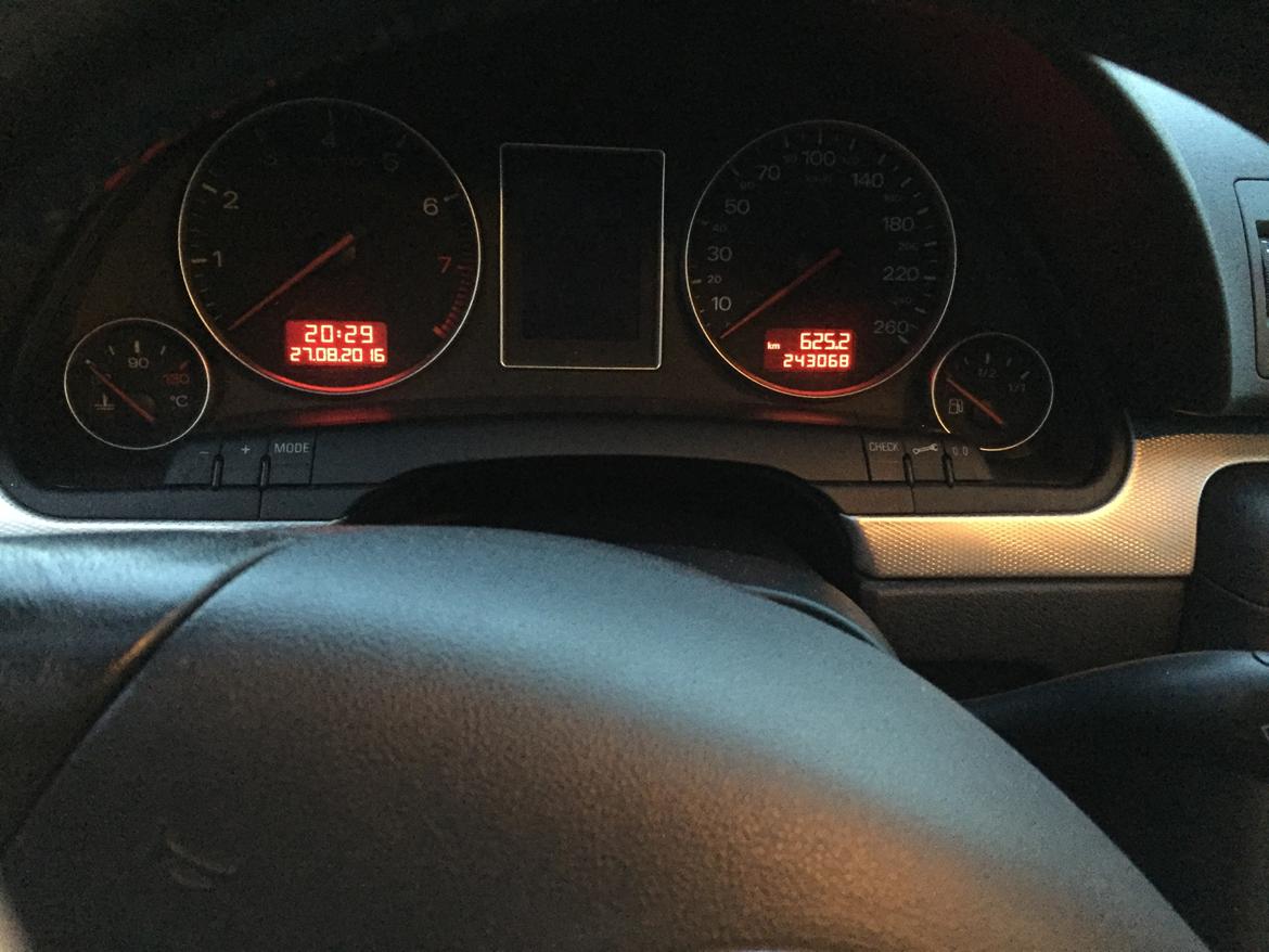 Audi A4 B6 1.8t "solgt" billede 15