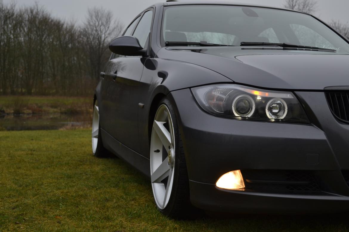 BMW E90 318D billede 17