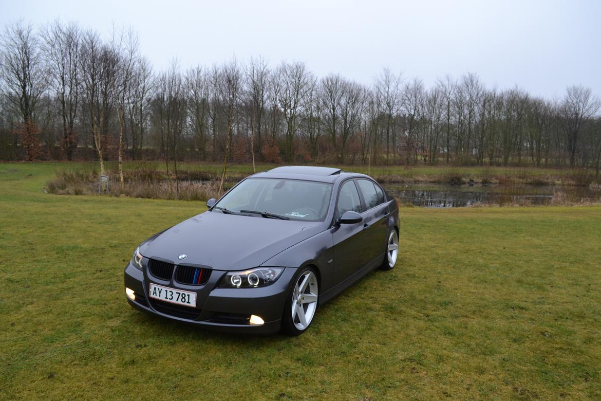 BMW E90 318D billede 6