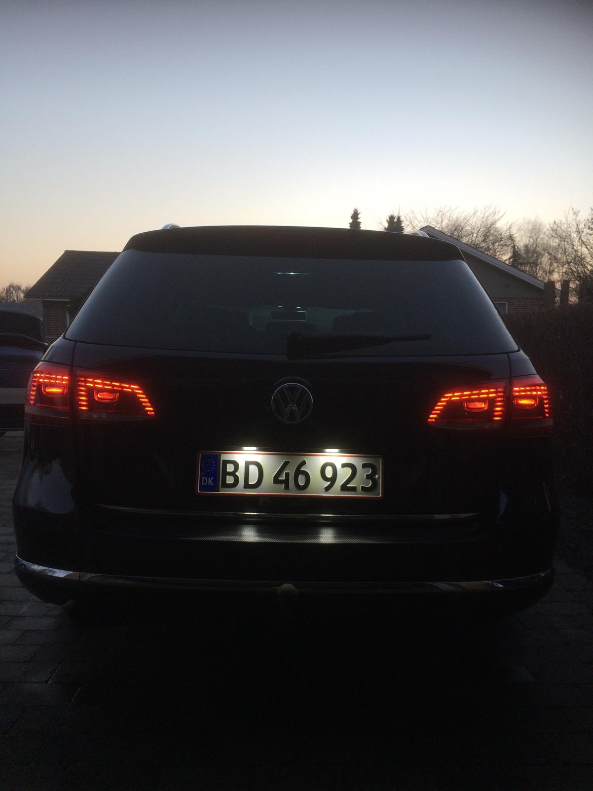 VW Passat 1.8 TFSI Highline - De nye Originale baglygter i LED billede 7