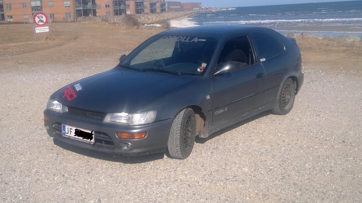 Toyota Corolla E10  billede 1