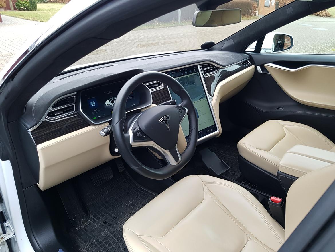 Tesla S85D billede 4