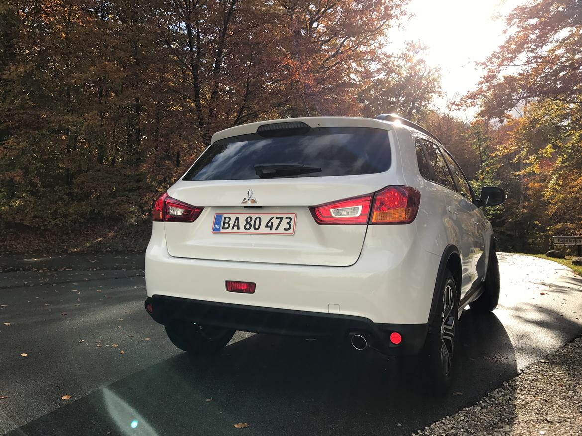 Mitsubishi ASX 1,6 Benzin Silky White billede 5