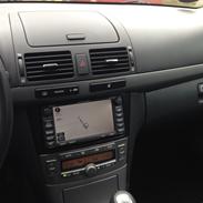 Toyota Avensis 1,8 VVT-i STC Sol Plus