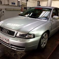 Audi A4 Med S4 look ( Tidl bil )