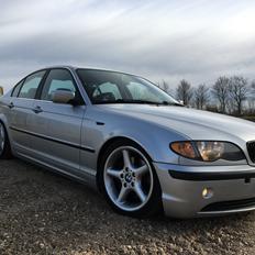 BMW E46 325i