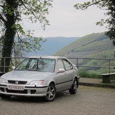 Honda Civic 1.6i LS - MB4