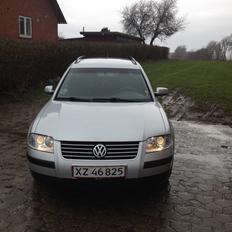 VW Passat 3BG