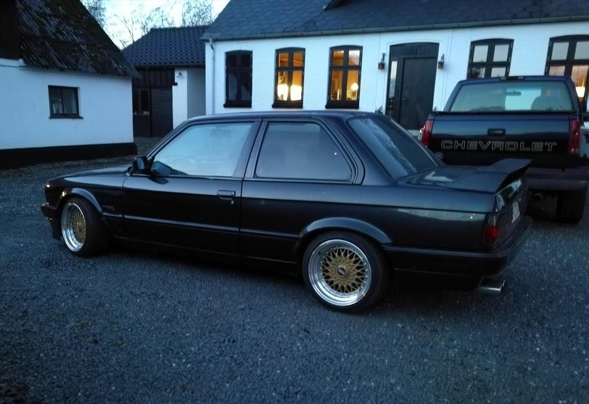 BMW E30 320I billede 11